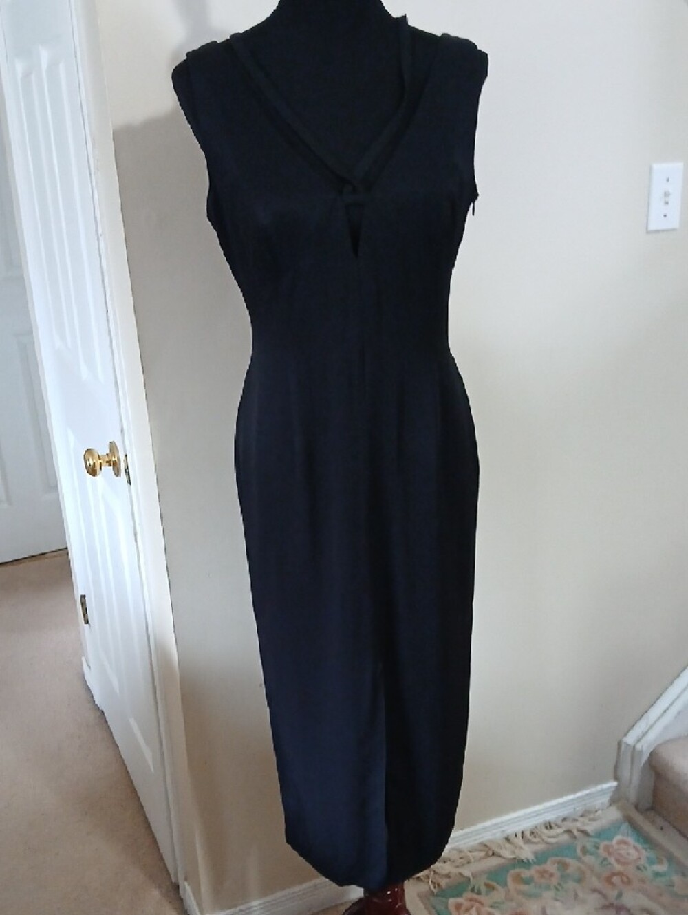 Vintage Joseph Ribkoff Black Sleeveless Midi Dress with V-Detail - Picture 14 of 16